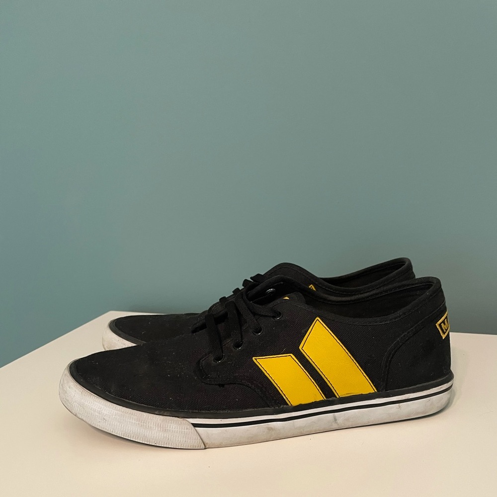 Macbeth Eliot black/gold began sneaker